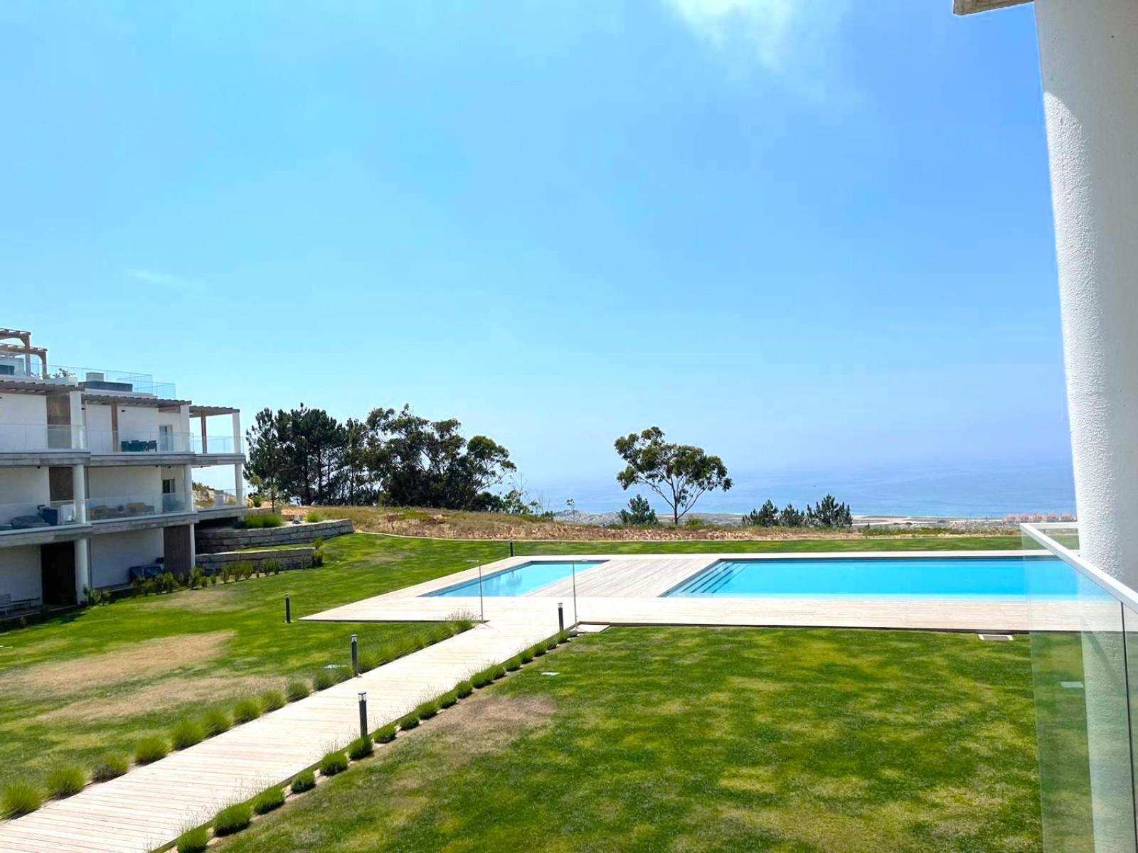 Mar A Vista - Condominium With Pool, Gym And Sea Views Nazaré Exterior foto