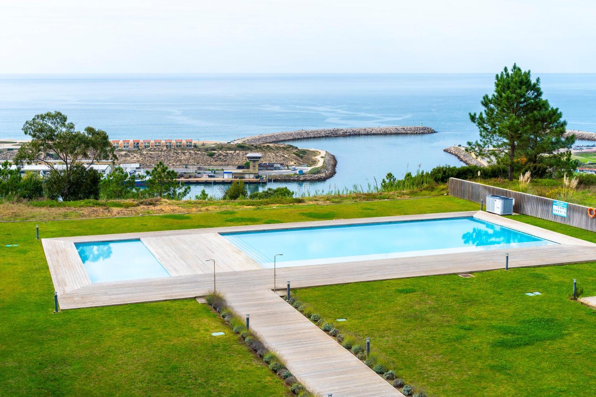Mar A Vista - Condominium With Pool, Gym And Sea Views Nazaré Quarto foto